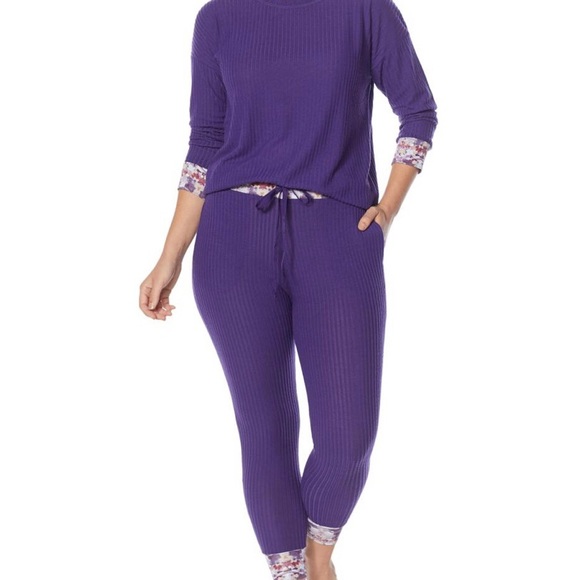 NWT Rhonda Shear 2. piece plus jogger loungewear - Picture 1 of 9